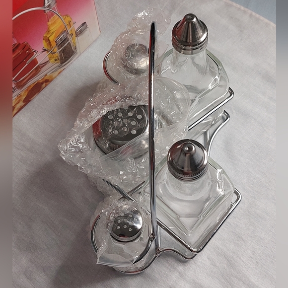 Farberware 6-Piece Retro Diner Condiment Set w/Caddy NIB - Picture 6 of 6